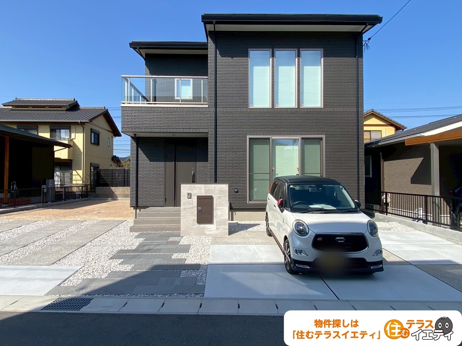 「新築の質感が色濃く残る極上コンディション！防府市国衙1丁目2番19号の中古住宅物件」のメイン画像