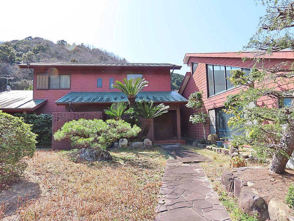 「富田の水が近く自然豊かな環境！白浜町庄川の事務所兼住宅物件」のメイン画像