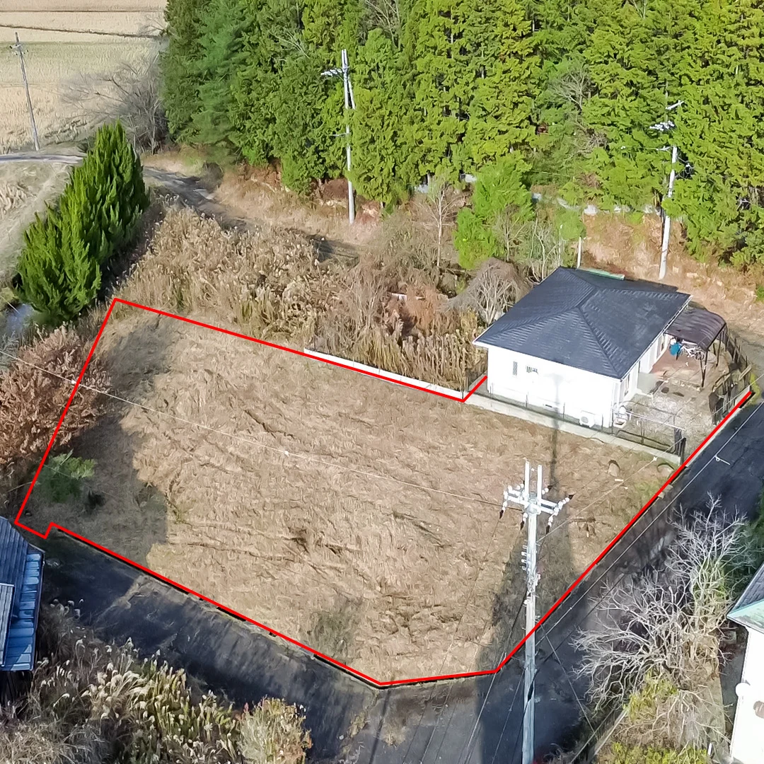 「228坪の広大敷地！京丹波町大朴の平屋別荘物件」のメイン画像