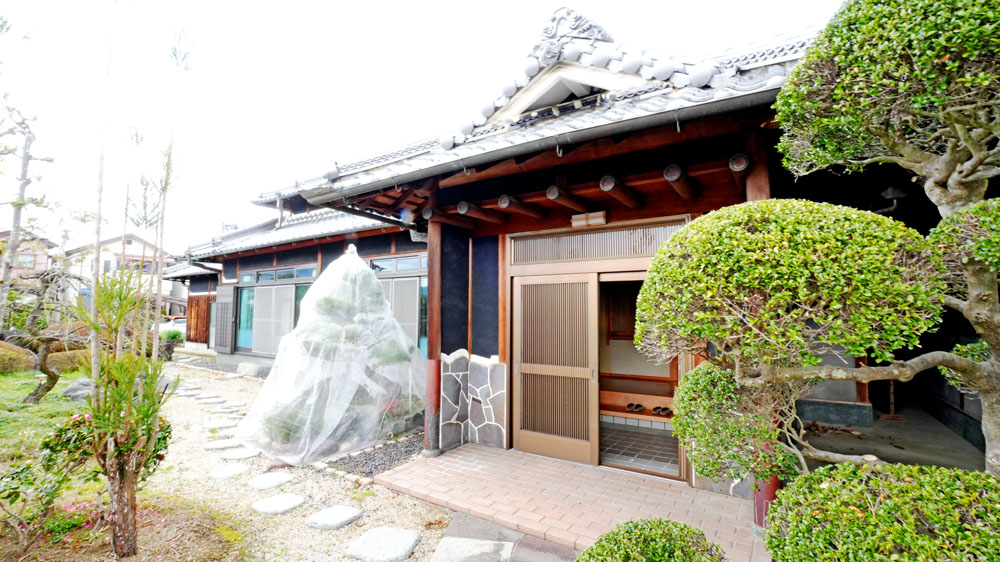 「大阪アクセス良好！日本庭園付き橋本市高野口町名古曽の平屋物件」のメイン画像