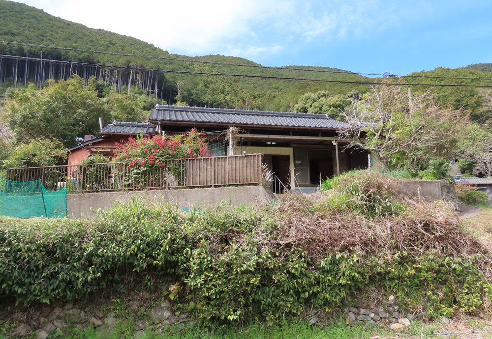 「自然豊かな環境で穏やかな暮らし！田辺市中辺路町真砂の平屋住宅物件」のメイン画像