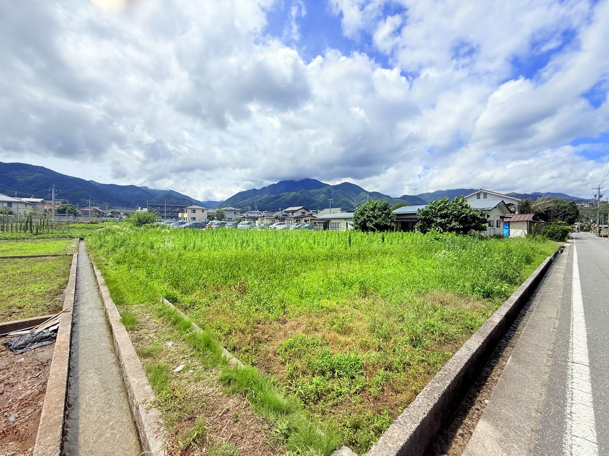 「①【鼎上茶屋・建築条件なし】約72～83坪の広々3区画！」のメイン画像