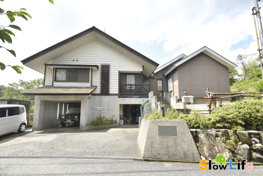 「景色を楽しめる東屋付き！上郡町播磨自然高原U地区の別荘物件」のメイン画像