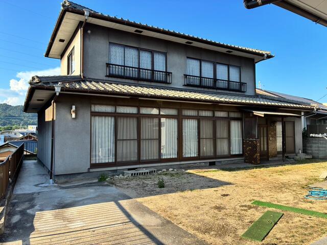 「浅口郡里庄町 大字新庄 (里庄駅) 2階建 4DK」のメイン画像