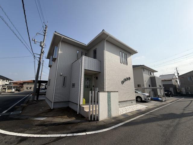 「鳥取市 湖山町南３丁目 (湖山駅) 2階建 4LDK」のメイン画像