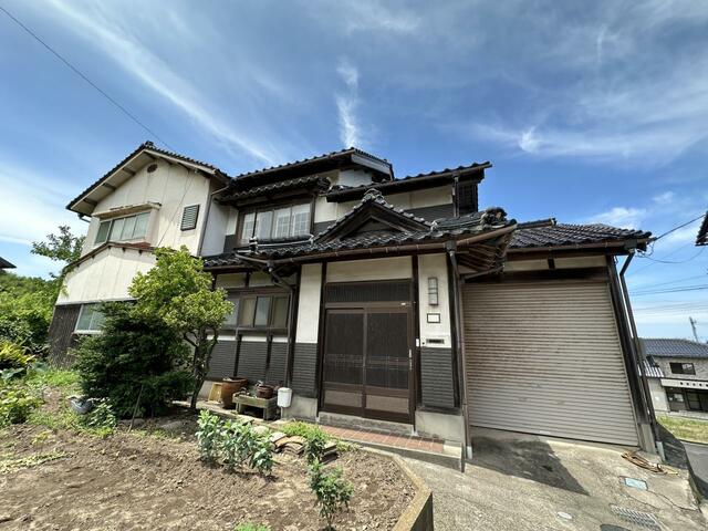 「東伯郡湯梨浜町 大字園 (泊駅) 2階建 6SLDK」のメイン画像