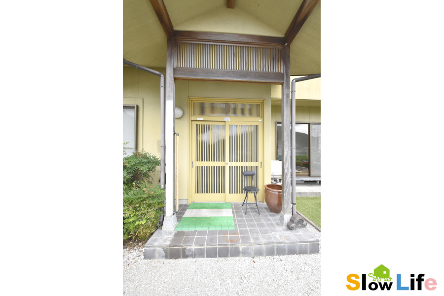 のどかな田園に囲まれて暮らす！姫路市安富町の4LDK物件の画像2