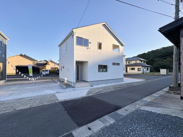 岩美郡岩美町 大字浦富 (岩美駅) 2階建 4LDKの画像2