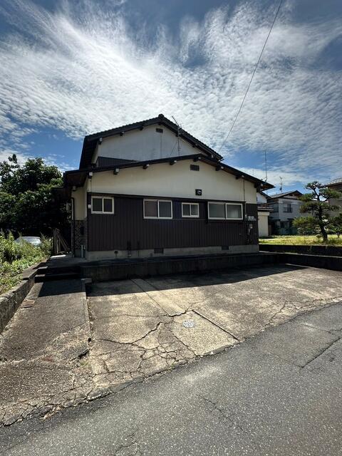 倉吉市 西倉吉町 (倉吉駅) 2階建 5DKの画像2