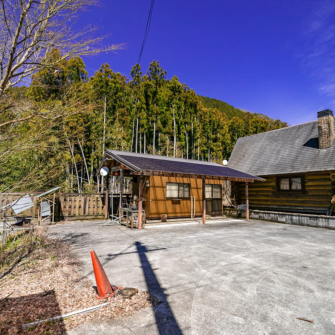 清流高見川沿いの贅沢ロケーション！東吉野村木津のプレハブ小屋付き土地物件の画像3