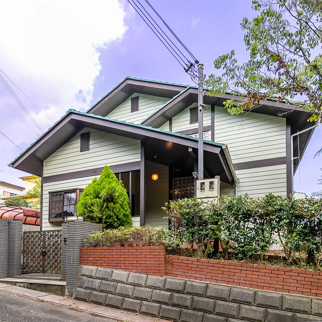 大空間リビングとサウナ付大浴場のあるリゾート邸宅！加東市廻渕「湖翠苑1-141」の別荘物件の画像3