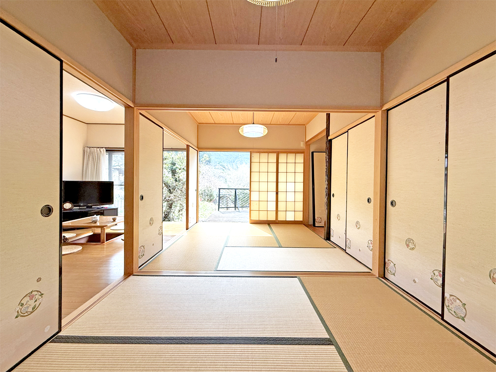 川・緑・ホタルに癒される！紀の川市中鞆渕の平屋物件の画像2