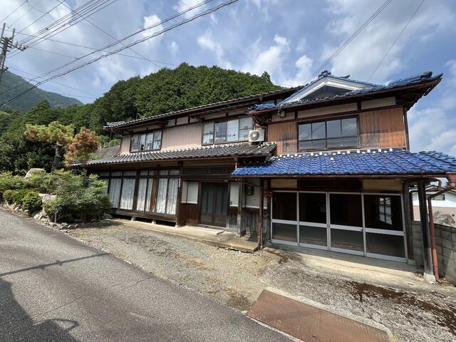 倉庫付きで利便性抜群！丹波市青垣町西芦田の2階建物件の画像3