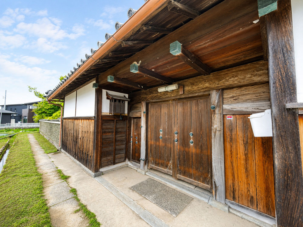 築100年超の古民家邸宅！紀の川市中三谷の物件の画像2