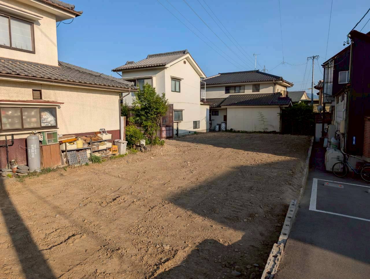 浅間温泉エリアの落ち着いた住宅地の画像3