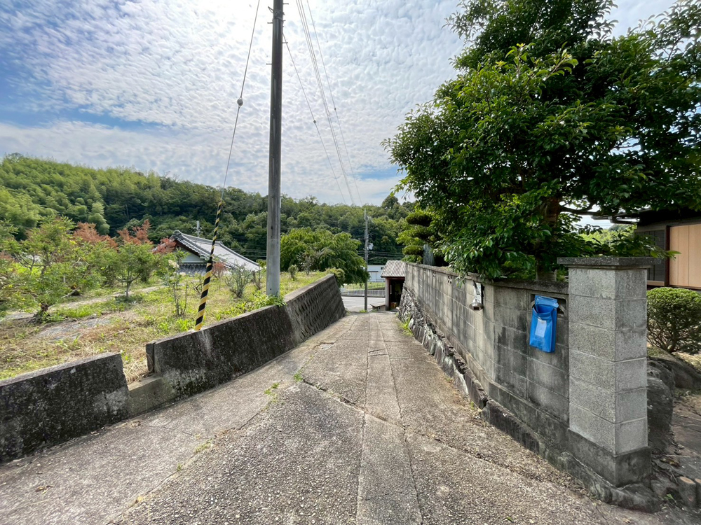 手入れの行き届いた庭園と古民家が魅力！紀美野町長谷の和風民家住宅物件の画像2