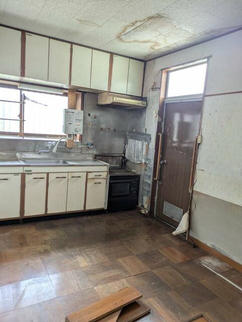 三浦市 岬陽町 (三崎口駅) 2階建 4DKの画像3