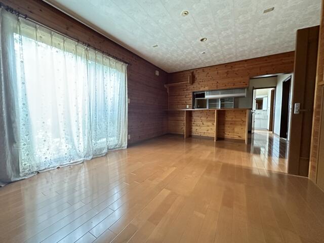 八頭郡八頭町 坂田 (因幡船岡駅) 2階建 4LDKの画像3