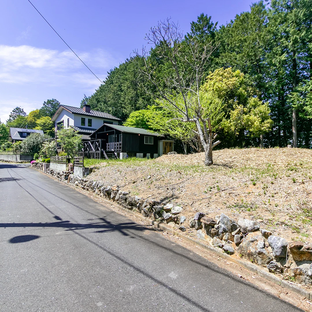 天然温泉とピザ窯付き！津市白山町のミニログハウス物件の画像4
