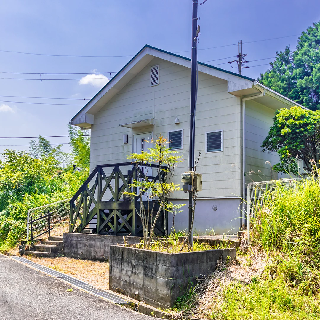 池のほとりでゆったり暮らす！兵庫県神崎郡市川町奥の庭付き平屋住宅物件の画像4