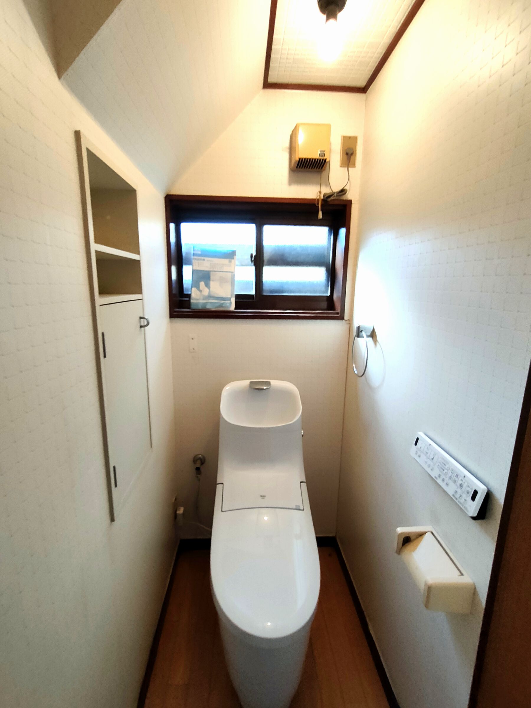 新潟県小千谷市真人町　中古住宅の画像5