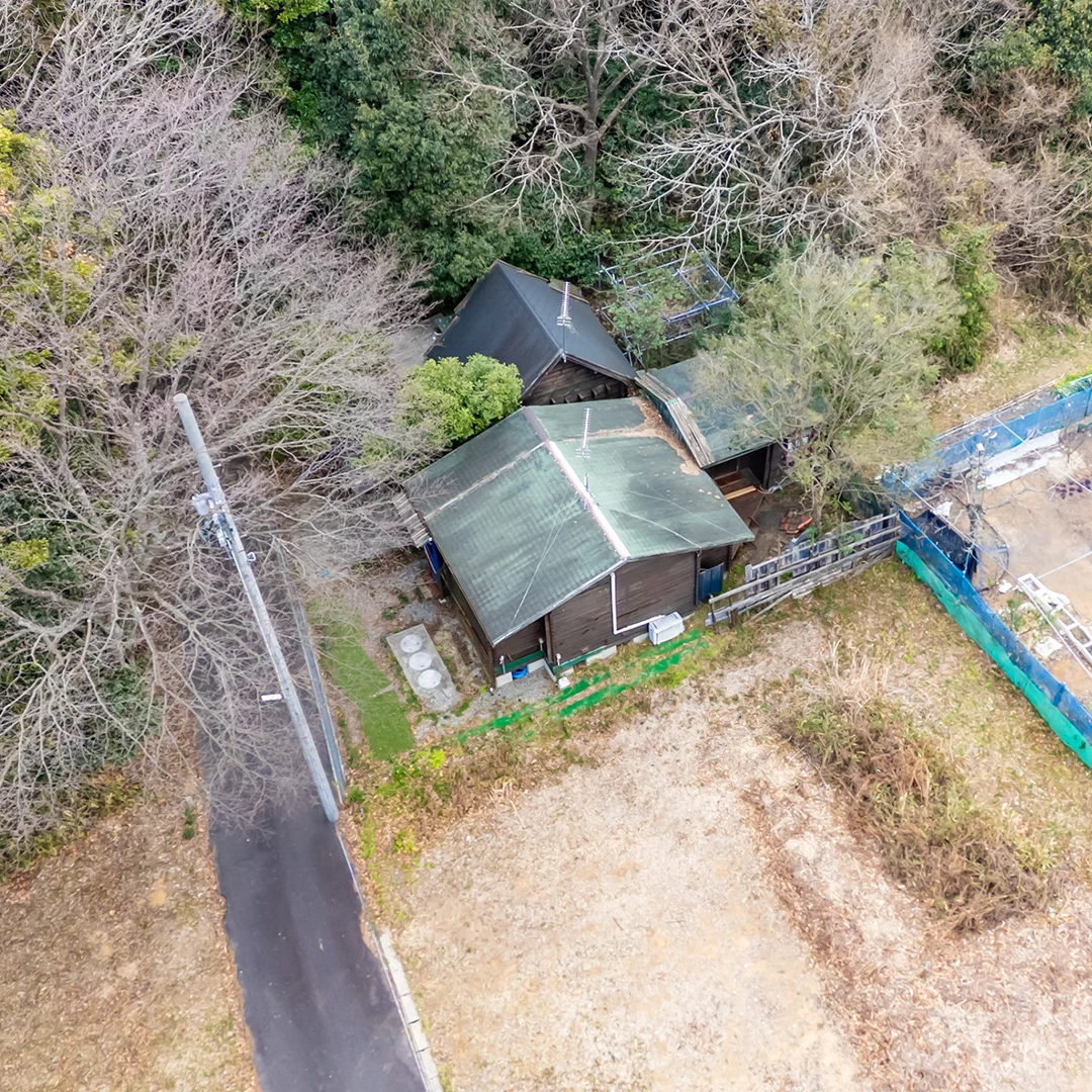 DIY好き必見！津市白山町二本木のミニログハウス物件の画像5