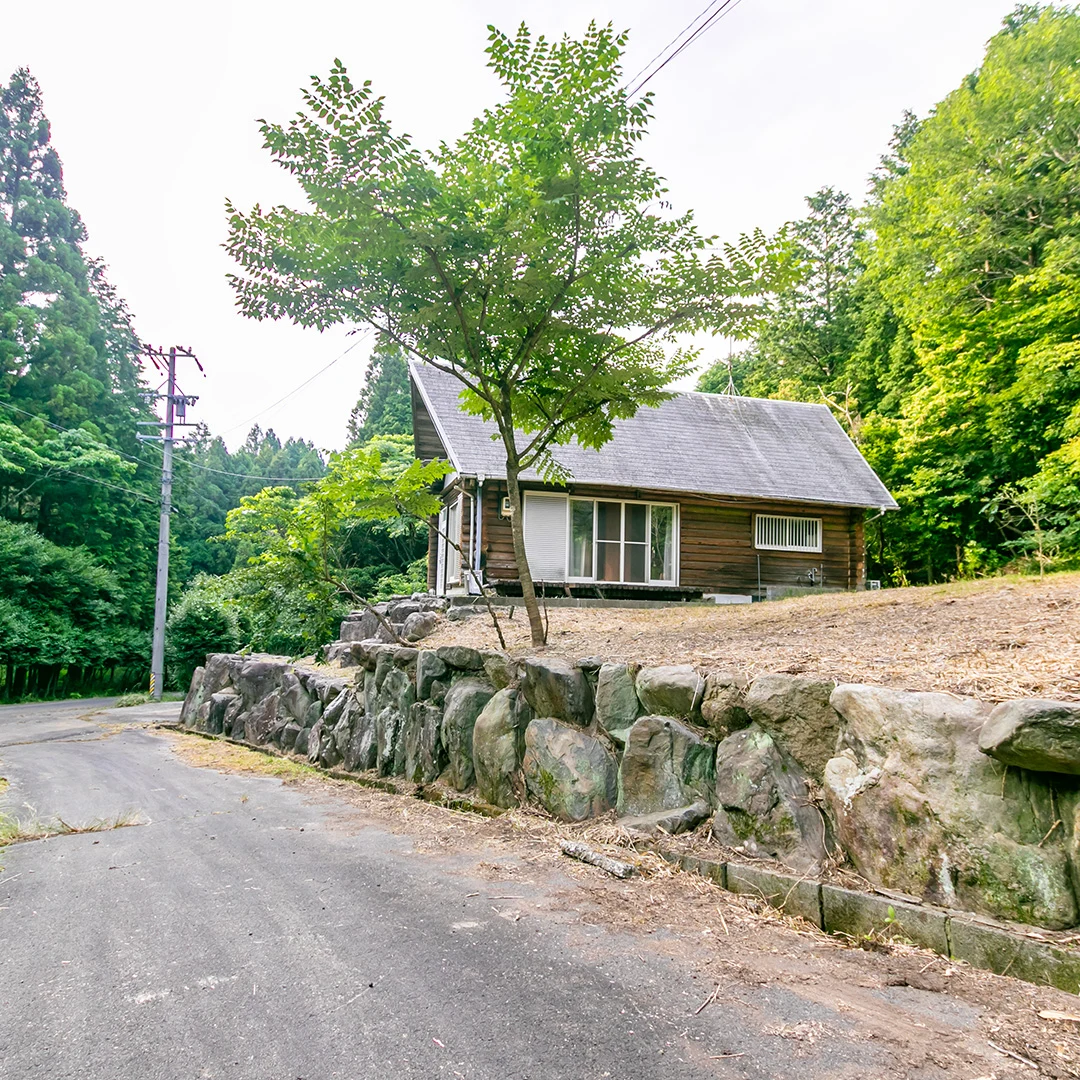 広々敷地で家庭菜園も楽しめる！伊賀市柘植町のログハウス物件の画像5