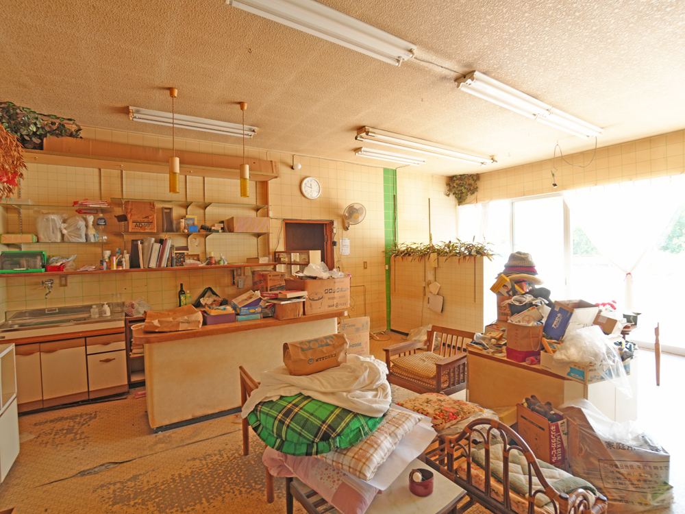 畑・広い駐車場・倉庫付きの元店舗！和歌山市山口西の物件の画像4