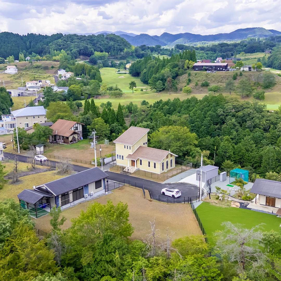 兵庫県佐用町 ゴルフと自然を楽しむ庭・デッキ付リゾートハウスの画像5