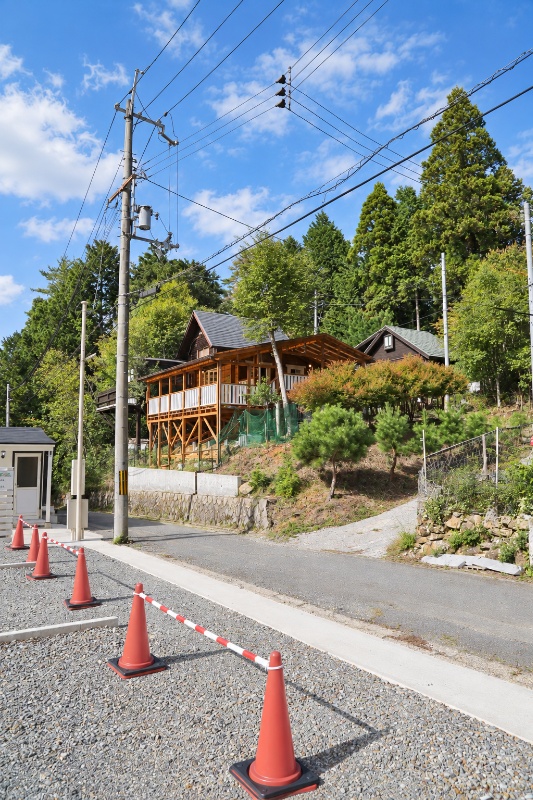 キャンプ気分で楽しむ高台のログハウス！南丹市園部町大河内の中古別荘物件の画像5