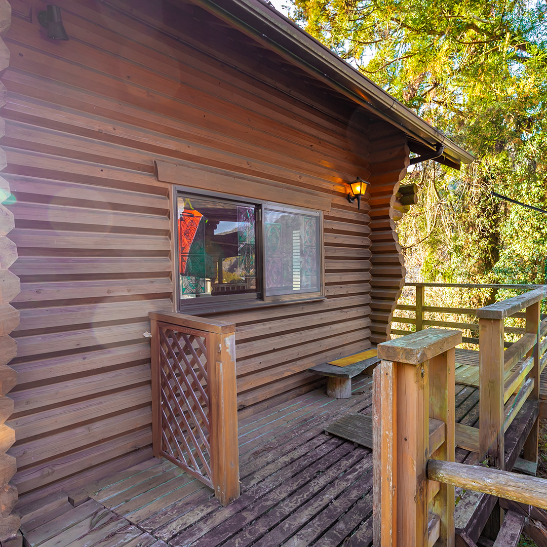 【価格変更】八角形ログハウスが380万円！紀の川市中鞆渕のログハウス物件の画像6