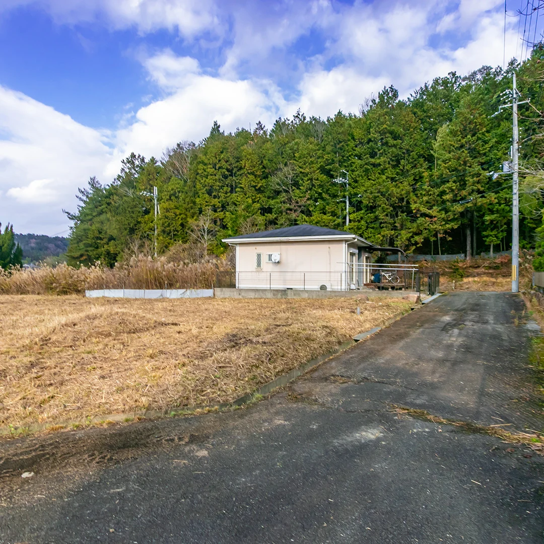 228坪の広大敷地！京丹波町大朴の平屋別荘物件の画像6