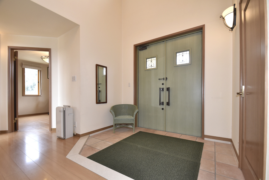 桜並木沿いの緩やかな丘の上！上郡町播磨自然高原の別荘物件の画像5