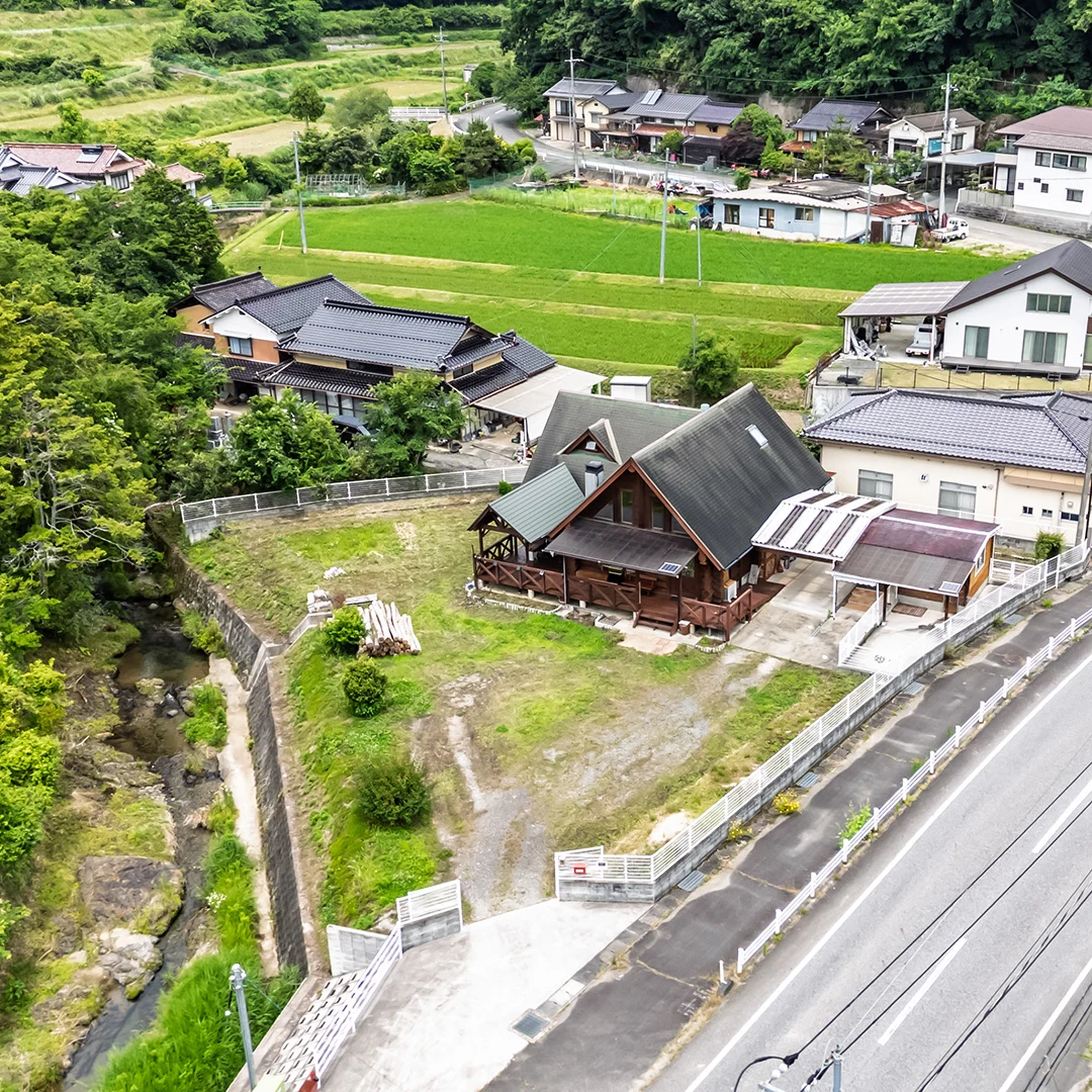 清流と共に過ごす贅沢な時間！美作市川上のログハウス物件の画像6