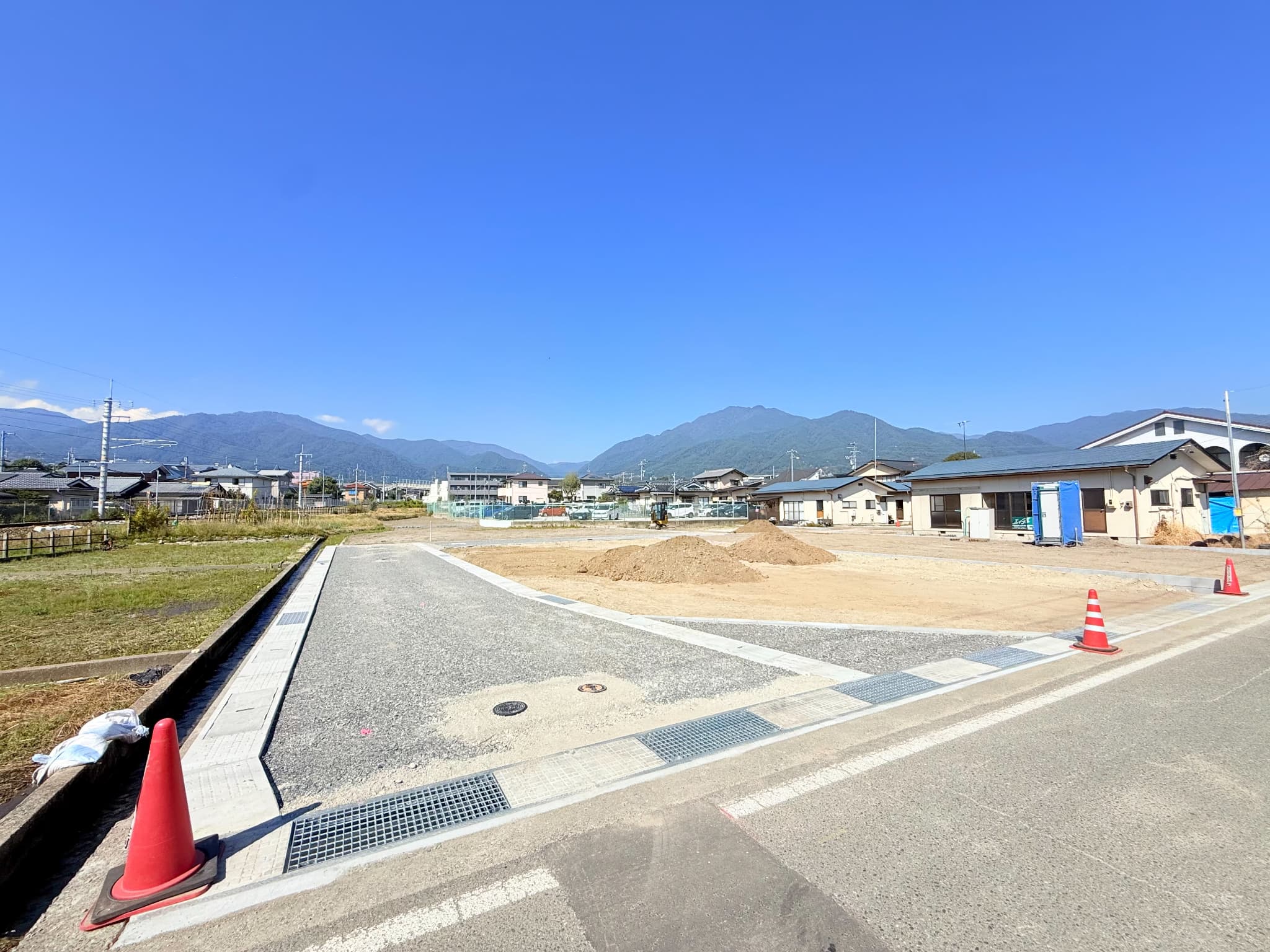 ③【鼎上茶屋・建築条件なし】約72～83坪の広々3区画！の画像6