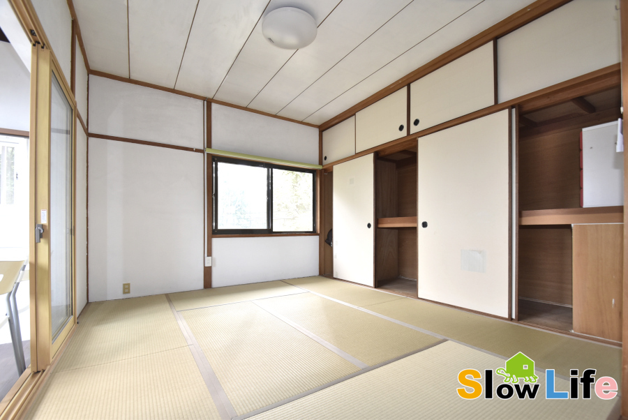 山並みを望むコンパクトな1DK！上郡町播磨自然高原の別荘物件の画像5
