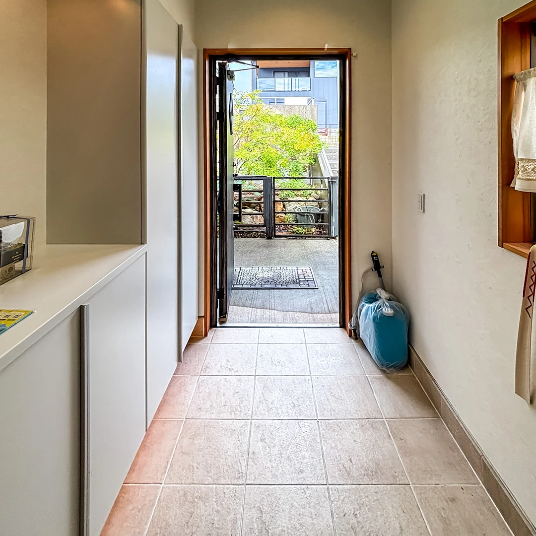 雄大な海を望むスキップフロア！南あわじ市阿那賀のオーシャンビュー別荘物件の画像7