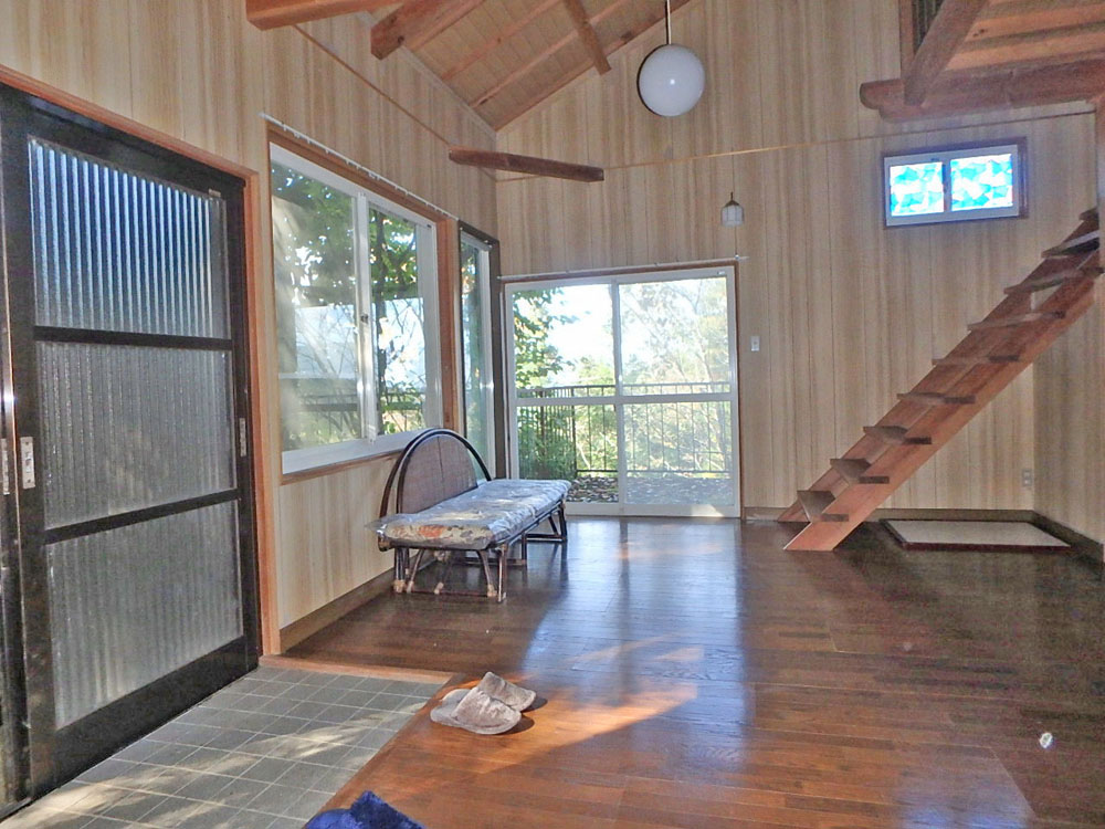 森の中のウッディ調別荘！九度山町東郷の別荘物件の画像6