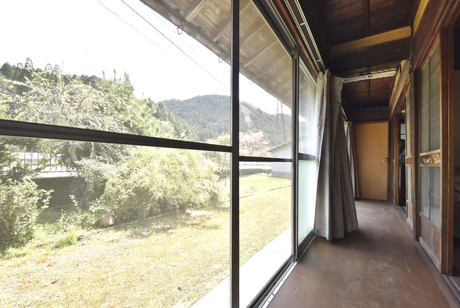 農地付き！静かな集落に建つたつの市新宮町の古民家物件の画像6