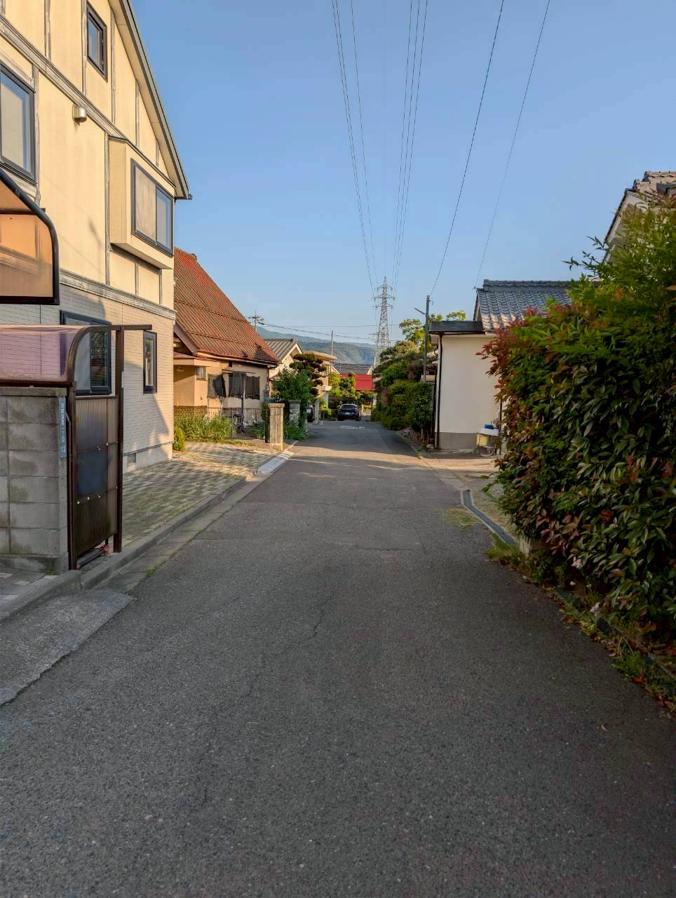 浅間温泉エリアの落ち着いた住宅地の画像7
