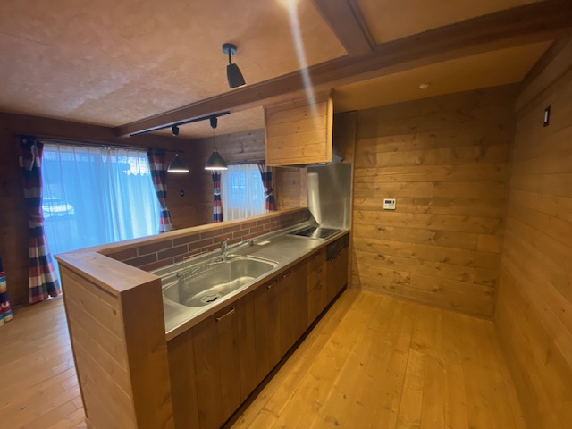 新潟県長岡市下々条町　中古ログハウスの画像8