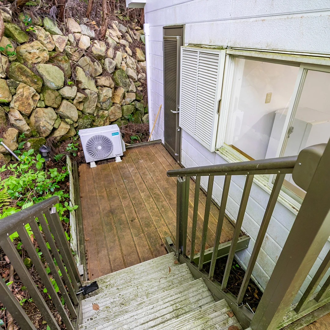 お洒落なリビング！恵那市岩村町の2LDK別荘物件の画像8