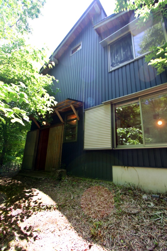 広大な敷地に佇むデザイナーズハウス！相楽郡南山城村田山の中古別荘物件の画像8