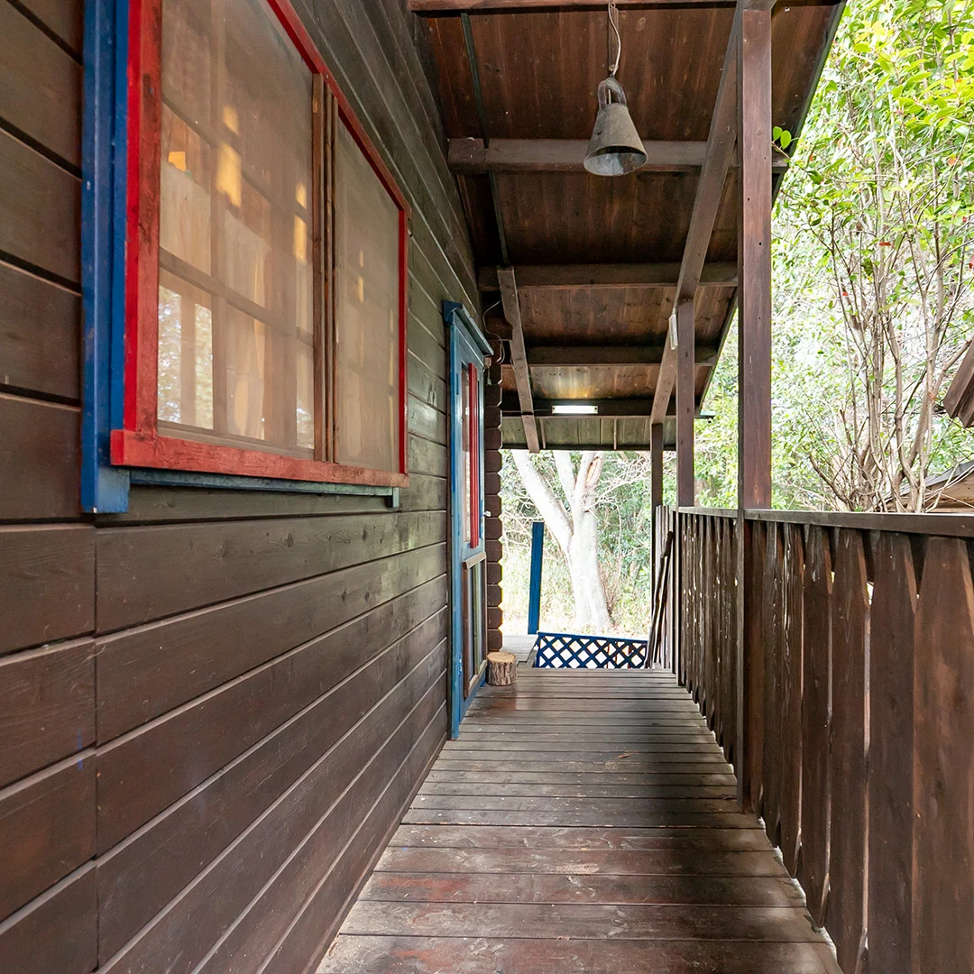 DIY好き必見！津市白山町二本木のミニログハウス物件の画像9