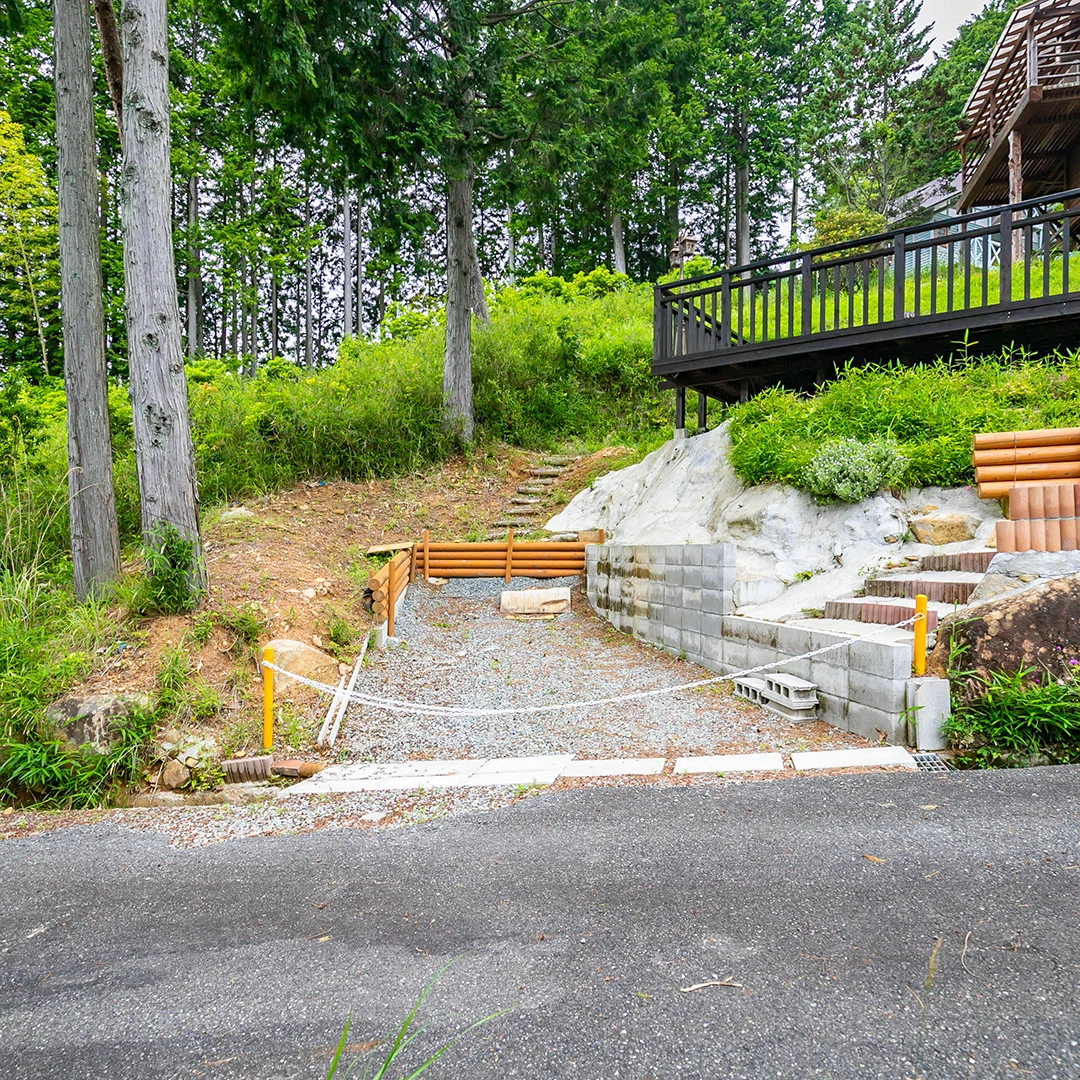 広々ウッドデッキでバーベキュー！宍粟市一宮町東河内峰山の別荘物件の画像9