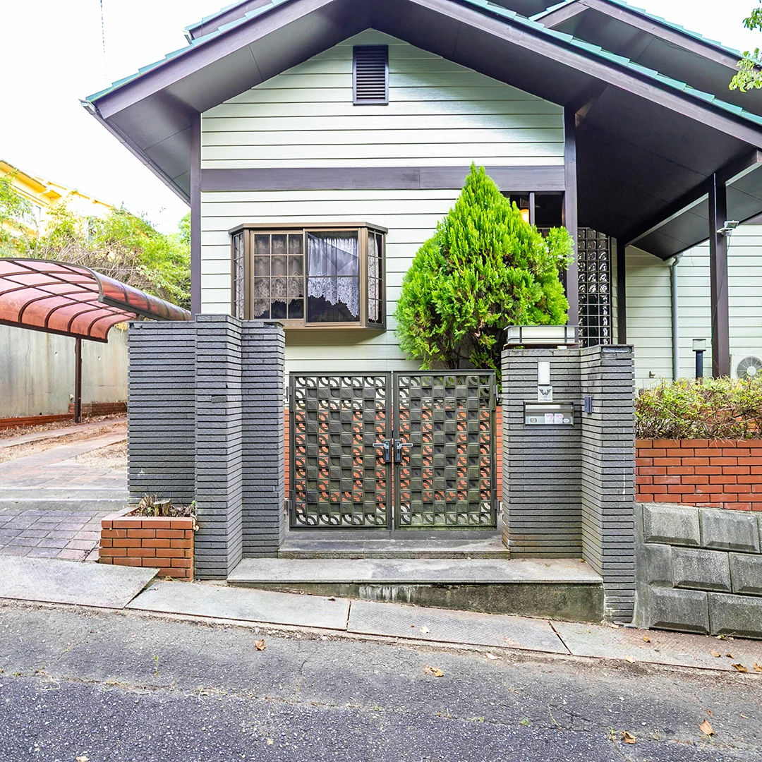 大空間リビングとサウナ付大浴場のあるリゾート邸宅！加東市廻渕「湖翠苑1-141」の別荘物件の画像9