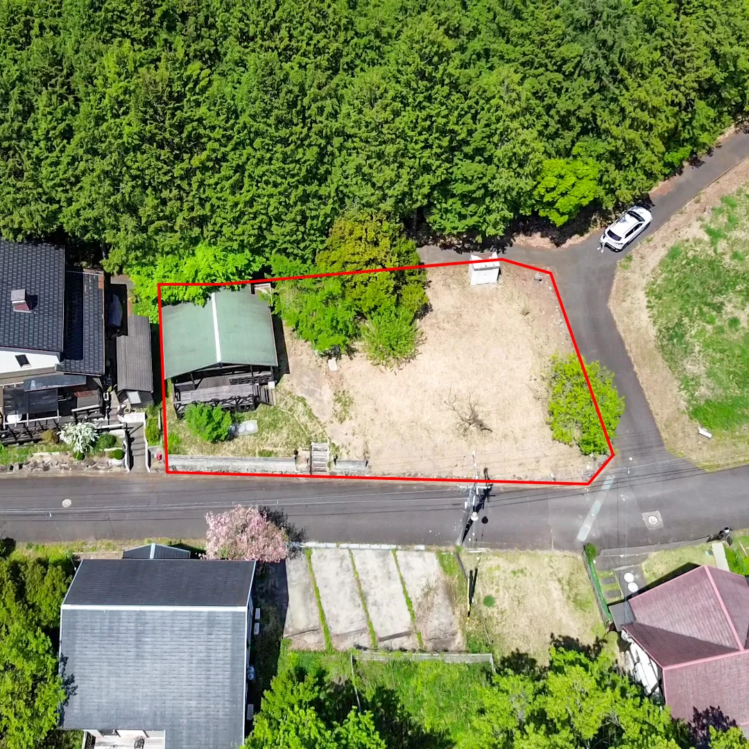 天然温泉とピザ窯付き！津市白山町のミニログハウス物件の画像9