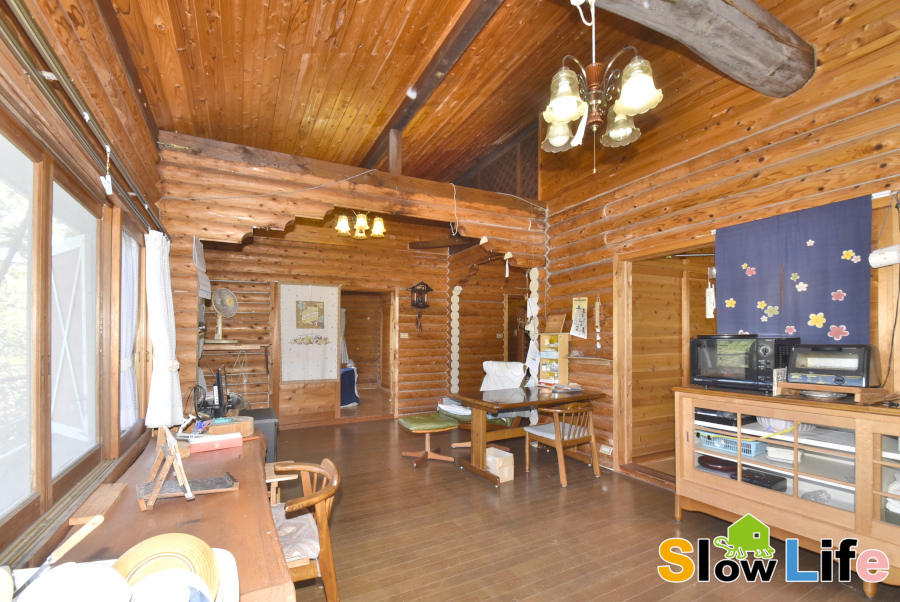 どのお部屋からも山の緑が楽しめる！上郡町播磨自然高原R地区の別荘物件の画像8