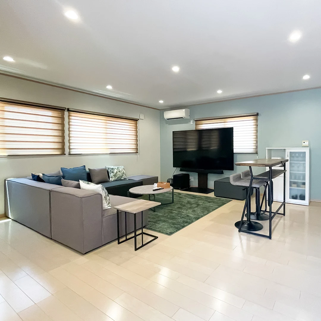 海を望む広いウッドデッキ！白浜町堅田の温泉付きリゾート別荘物件の画像9