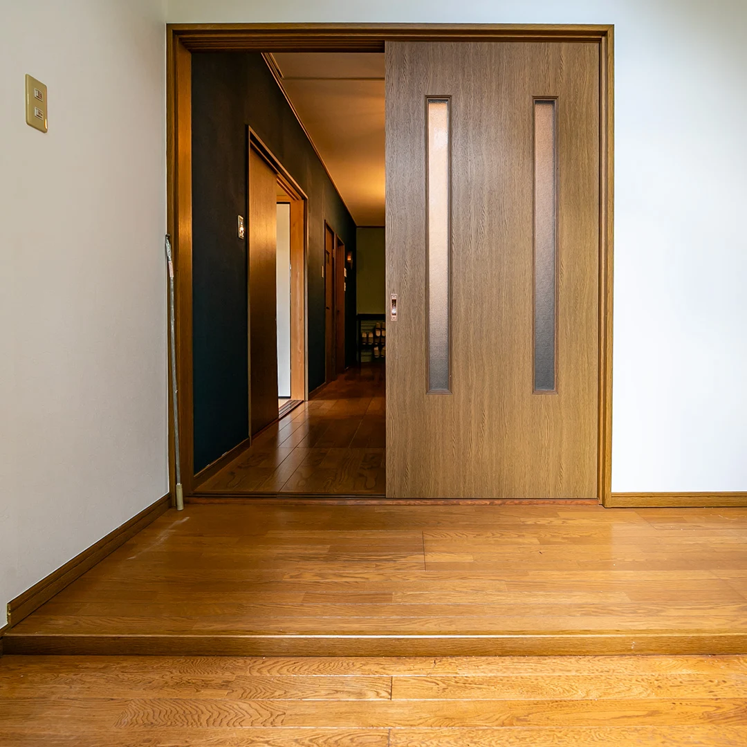 お洒落なリビング！恵那市岩村町の2LDK別荘物件の画像10